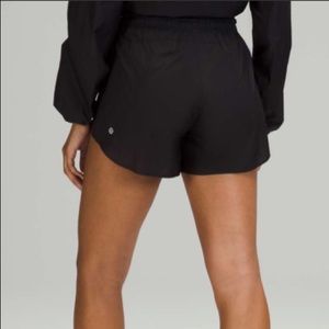 Lululemon Step Out High Rise Short sz. 10